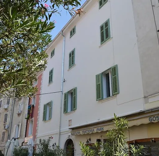 Piranika Pensionat 3*